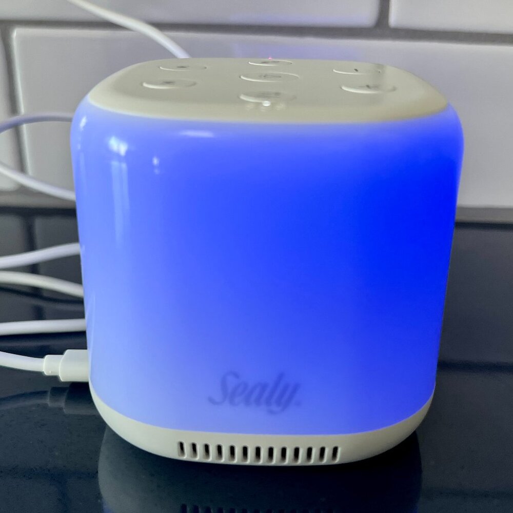 NEW Sealy Night Light & White Noice Therapy Sound Machine - Picture 5 of 11